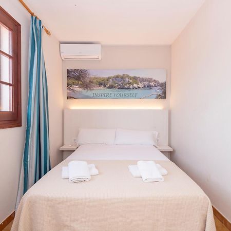 Siesta Mar One Bedroom Apartments Cala En Porter  Eksteriør billede